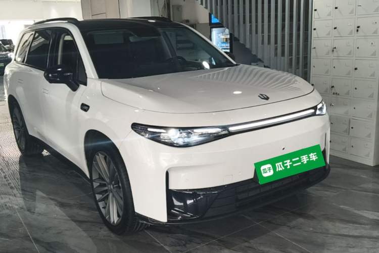 Used Leapmotor C16 2024 Range-Extended 200 Luxury Edition Front Right 45 Deg