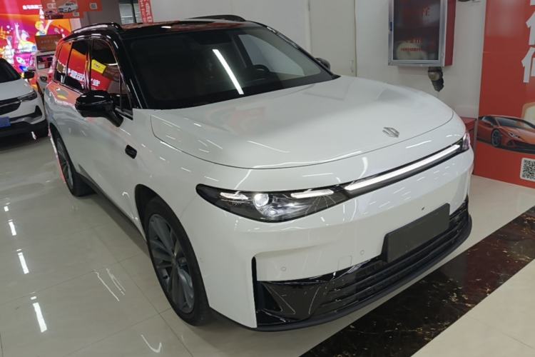 Used Leapmotor C16 2024 Range-Extended 200 Luxury Edition Front Right 45 Deg