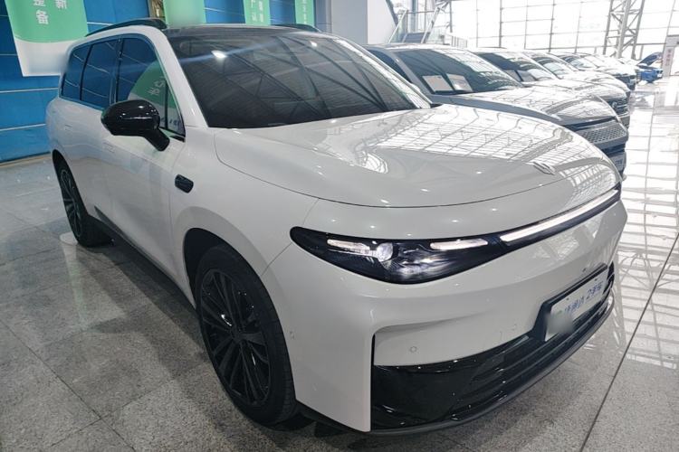 Used Leapmotor C16 2024 Range-Extended 200 Luxury Edition Front Right 45 Deg