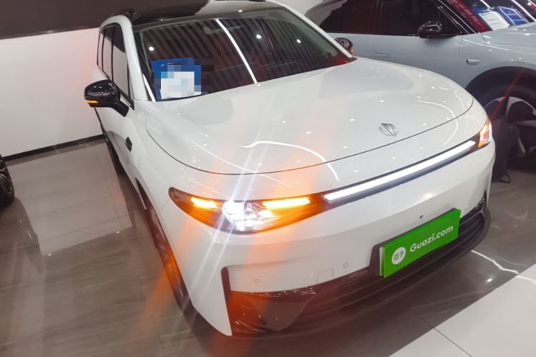 Used Leapmotor C16 2024 Range-Extended 200 Luxury Edition Front Right 45 Deg