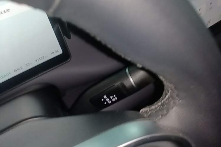 Used Leapmotor C16 2024 Range-Extended 200 Luxury Edition Gear Lever