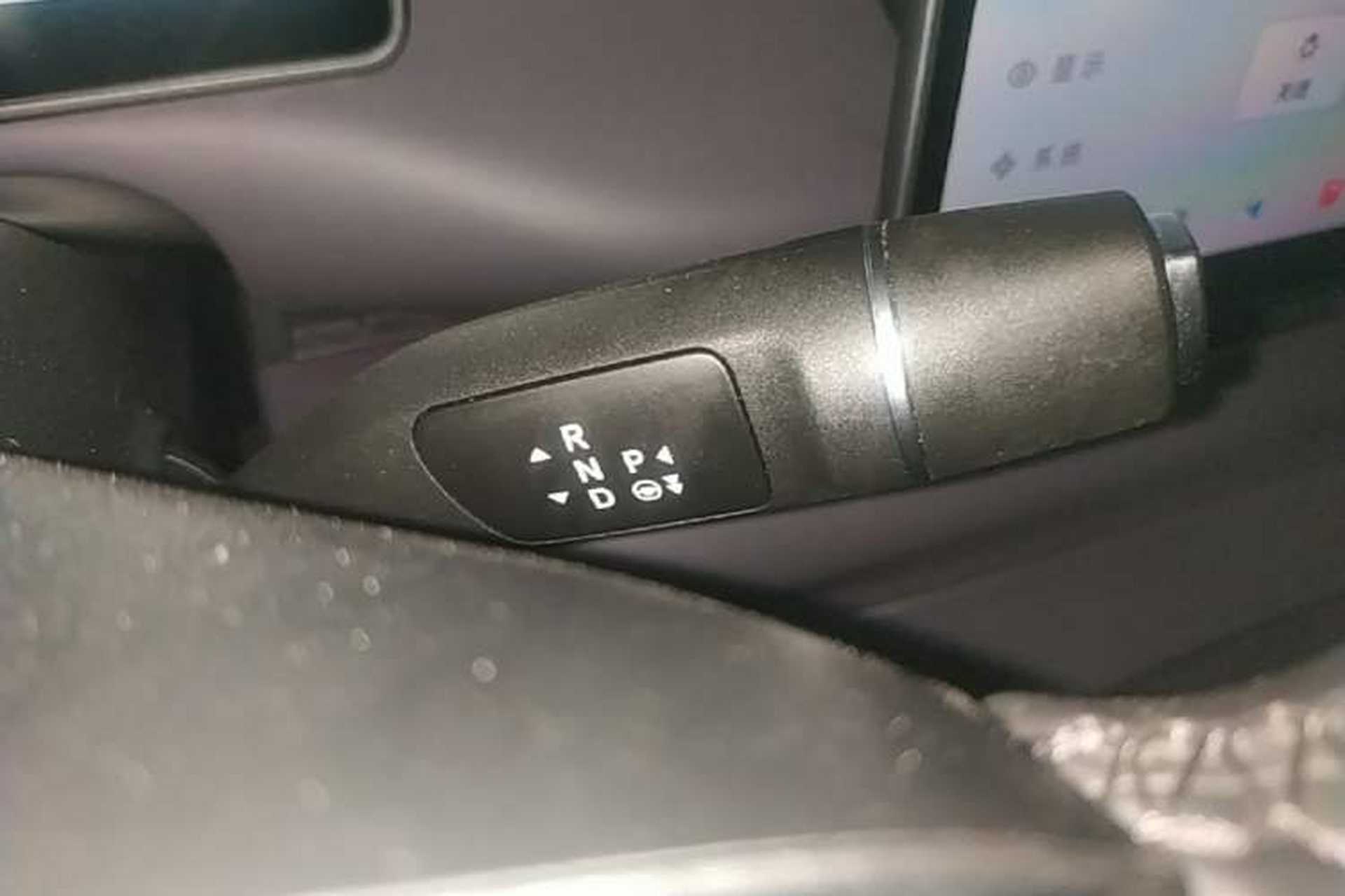 Used Leapmotor C16 2024 Range-Extended 200 LiDAR Edition Gear Lever