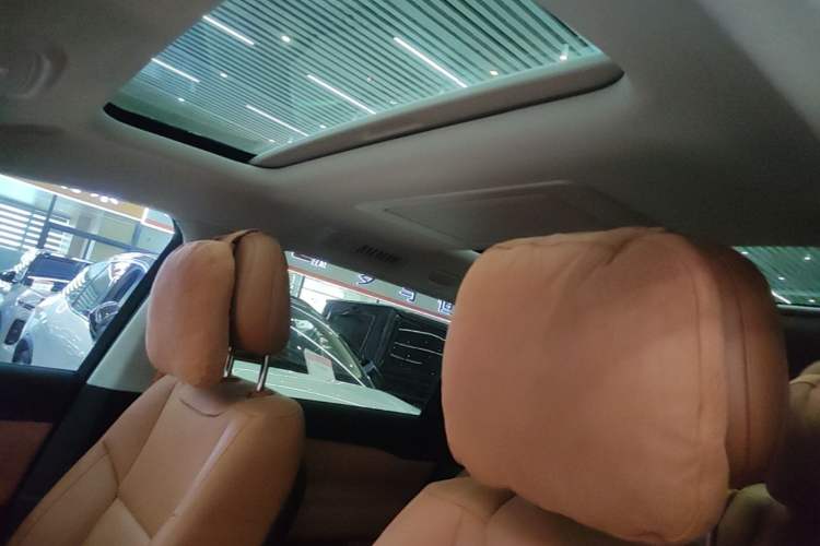 Used Leapmotor C16 2024 Range-Extended 200 Luxury Edition Headliner