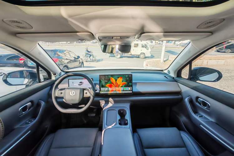 Used Leapmotor C16 2024 Range-Extended 200 LiDAR Edition Interior 1