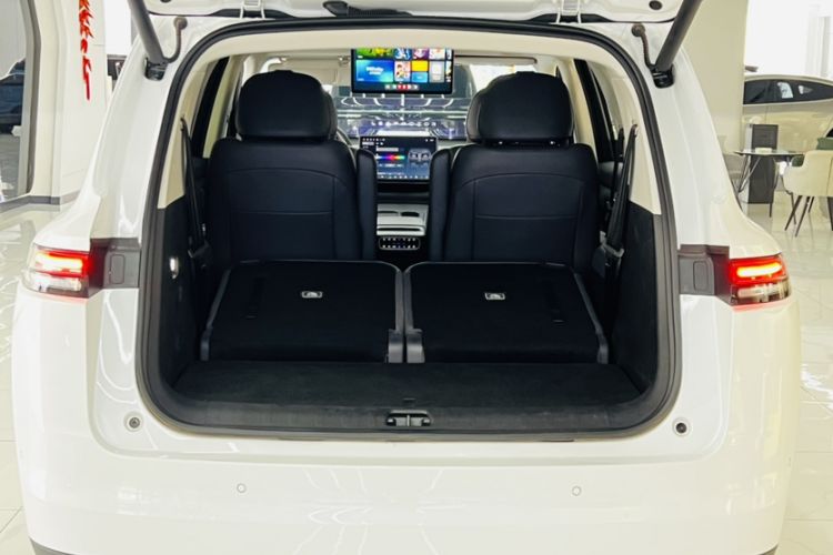 Used Leapmotor C16 2024 Pure Electric 520 Deluxe Edition Interior 12