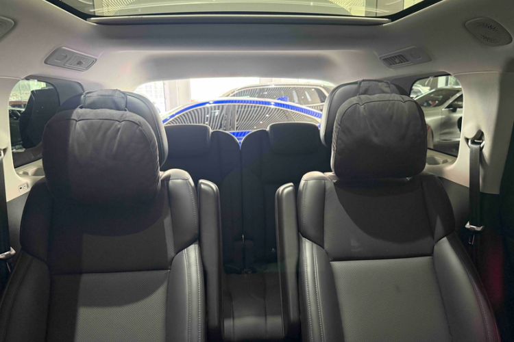 Used Leapmotor C16 2024 Range-Extended 200 Luxury Edition Interior 3