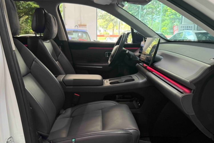 Used Leapmotor C16 2024 Range-Extended 200 Luxury Edition Interior 4