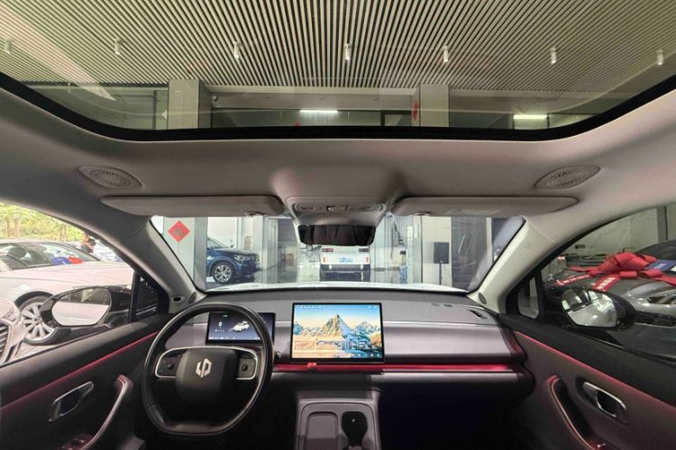 Used Leapmotor C16 2024 Range-Extended 200 Luxury Edition Interior 8