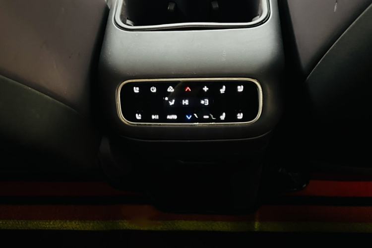 Used Leapmotor C16 2024 Pure Electric 520 Deluxe Edition Interior 8