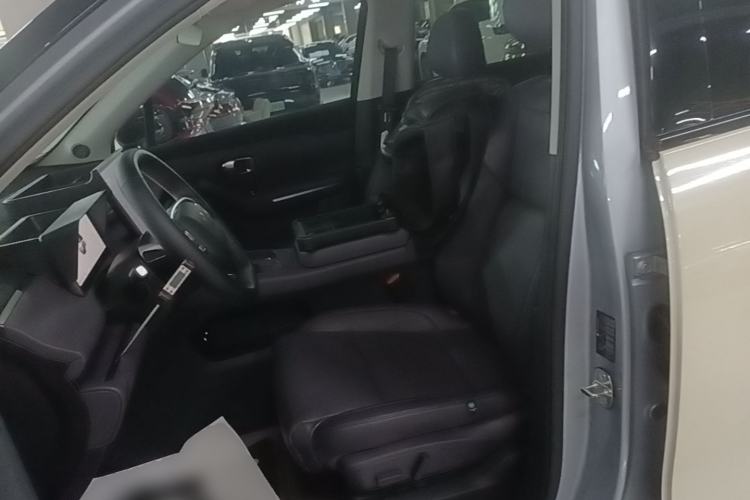 Used Leapmotor C16 2024 Range-Extended 200 Luxury Edition Left Front Seat