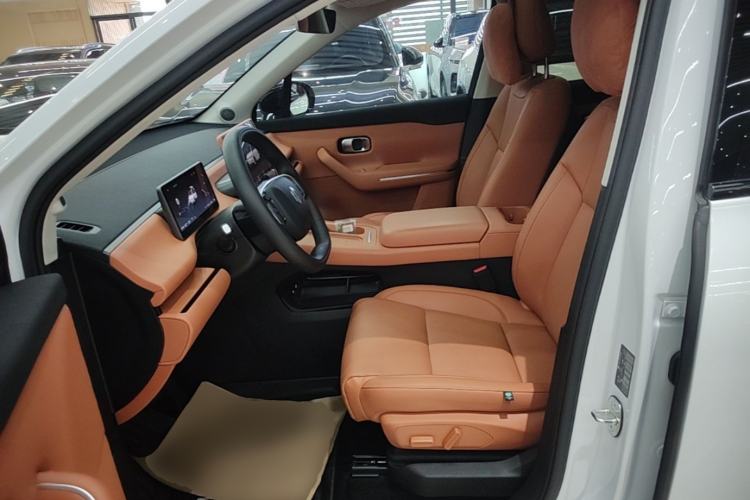 Used Leapmotor C16 2024 Range-Extended 200 Luxury Edition Left Front Seat