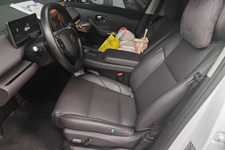 Used Leapmotor C16 2024 Range-Extended 200 Luxury Edition Left Front Seat