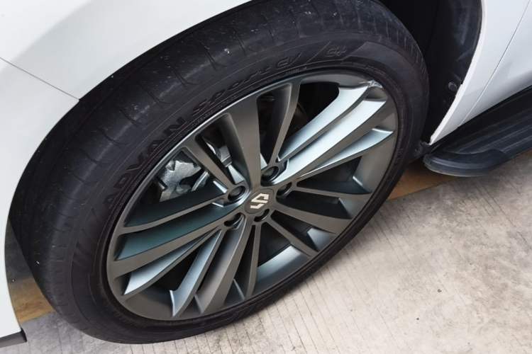Used Leapmotor C16 2024 Range-Extended 200 Luxury Edition Left Front Wheel Hub