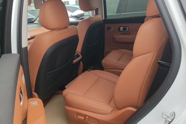 Used Leapmotor C16 2024 Range-Extended 200 Smart Enjoyment Edition Left Rear Seat