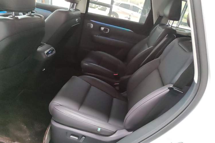 Used Leapmotor C16 2024 Range-Extended 200 Luxury Edition Left Rear Seat
