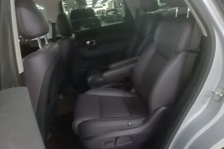 Used Leapmotor C16 2024 Range-Extended 200 Luxury Edition Left Rear Seat