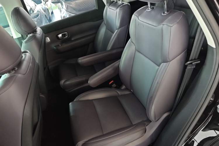 Used Leapmotor C16 2024 Pure Electric 520 Smart Edition Left Rear Seat