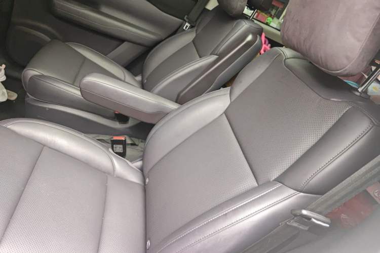 Used Leapmotor C16 2024 Range-Extended 200 Luxury Edition Left Rear Seat