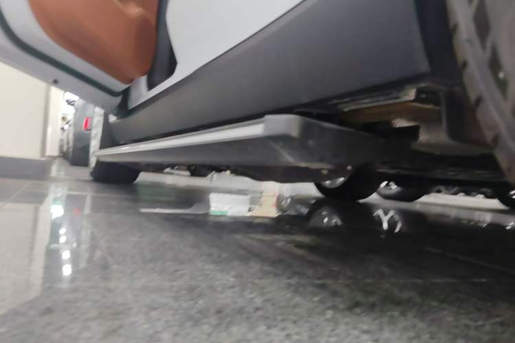 Used Leapmotor C16 2024 Range-Extended 200 Luxury Edition Left Side Sill