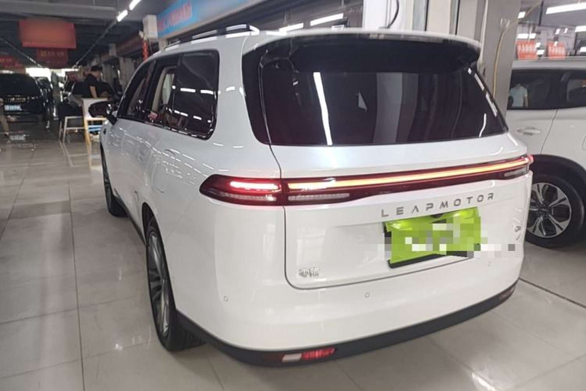 Used Leapmotor C16 2024 Range-Extended 200 Luxury Edition Rear Left 45 Deg