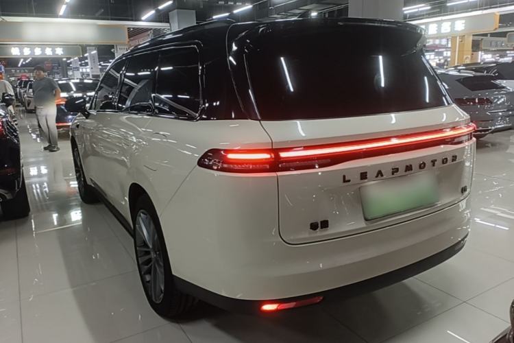 Used Leapmotor C16 2024 Range-Extended 200 Luxury Edition Rear Left 45 Deg