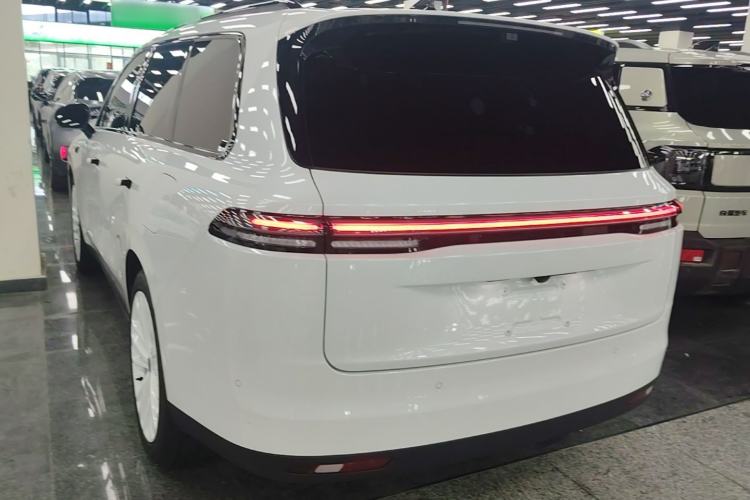 Used Leapmotor C16 2024 Range-Extended 200 Luxury Edition Rear Left 45 Deg