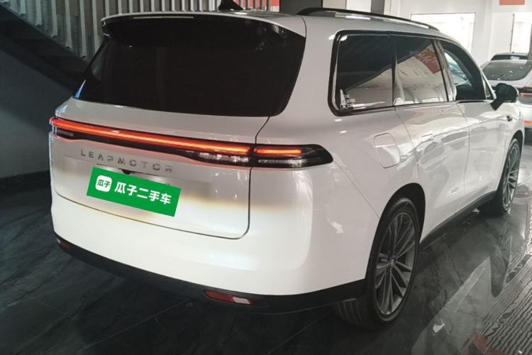 Used Leapmotor C16 2024 Range-Extended 200 Luxury Edition Rear Right 45 Deg