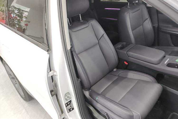 Used Leapmotor C16 2024 Range-Extended 200 Luxury Edition Right Front Seat