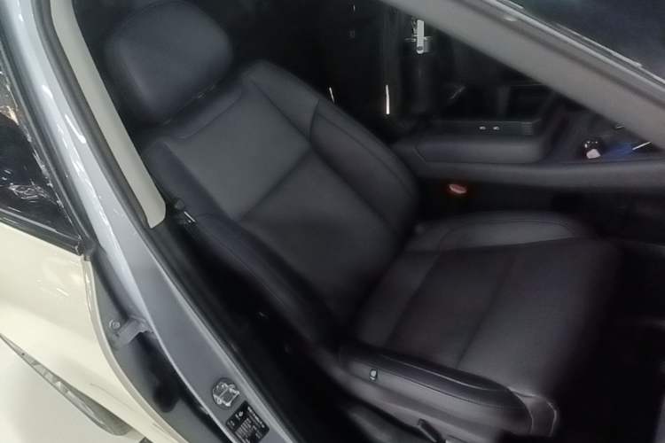 Used Leapmotor C16 2024 Range-Extended 200 Luxury Edition Right Front Seat