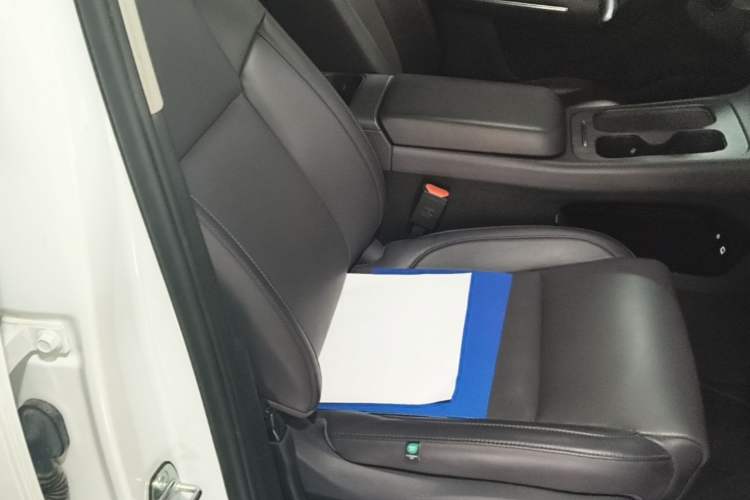 Used Leapmotor C16 2024 Range-Extended 200 Luxury Edition Right Front Seat