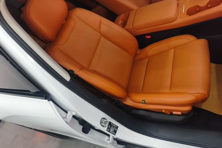 Used Leapmotor C16 2024 Range-Extended 200 Luxury Edition Right Front Seat