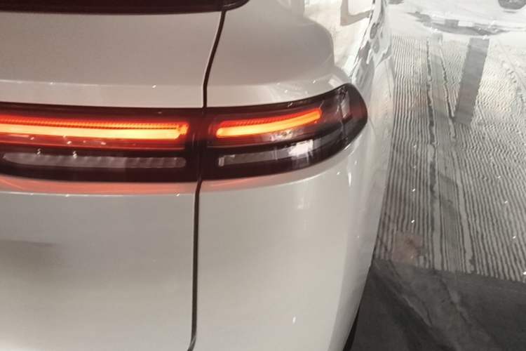 Used Leapmotor C16 2024 Range-Extended 200 Luxury Edition Right Rear Taillight