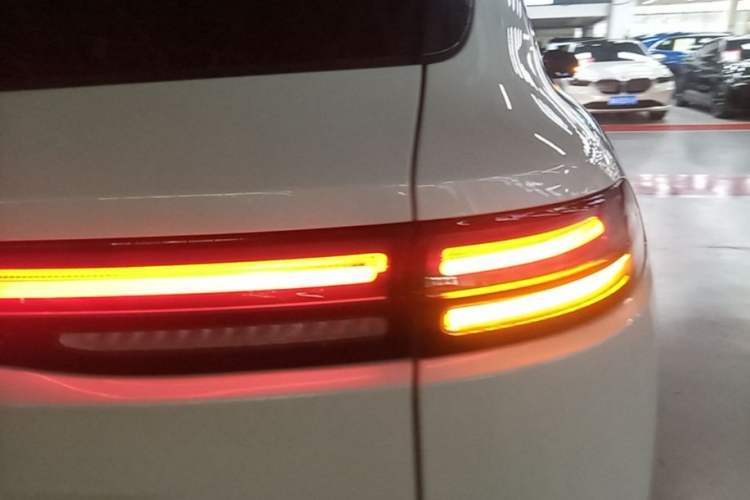 Used Leapmotor C16 2024 Pure Electric 520 Deluxe Edition Right Rear Taillight