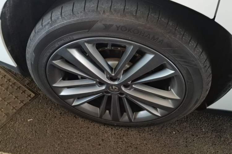 Used Leapmotor C16 2024 Range-Extended 200 Luxury Edition Right Rear Wheel Hub