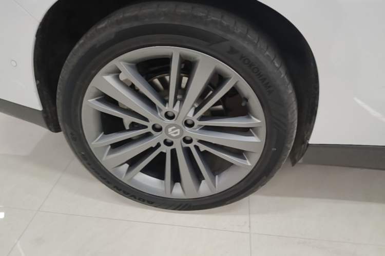 Used Leapmotor C16 2024 Range-Extended 200 Luxury Edition Right Rear Wheel Hub