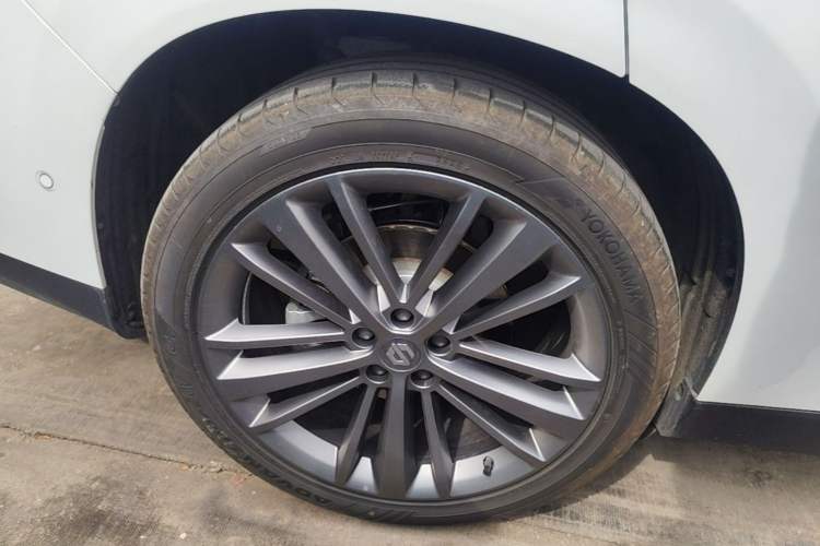 Used Leapmotor C16 2024 Range-Extended 200 Luxury Edition Right Rear Wheel Hub