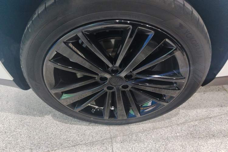 Used Leapmotor C16 2024 Range-Extended 200 Luxury Edition Right Rear Wheel Hub
