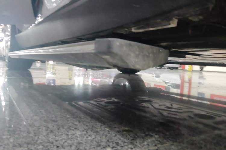Used Leapmotor C16 2024 Range-Extended 200 Luxury Edition Right Side Sill
