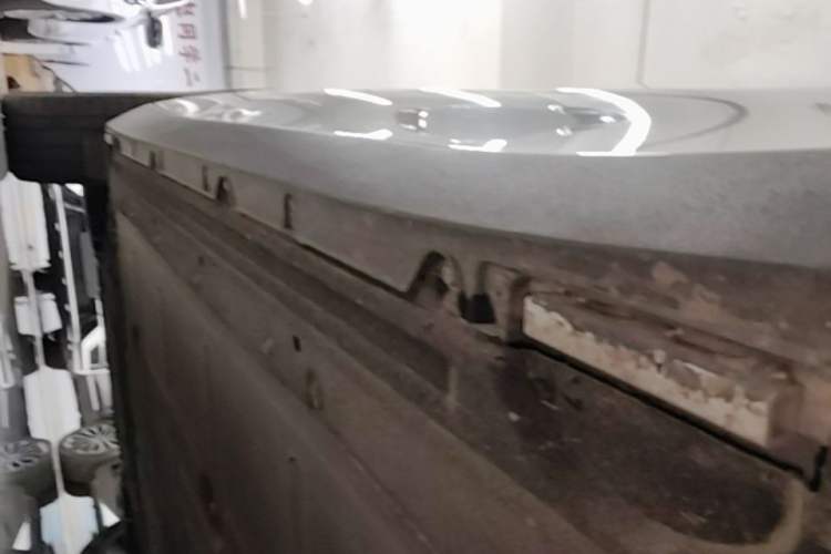 Used Leapmotor C16 2024 Pure Electric 520 Deluxe Edition Right Side Sill