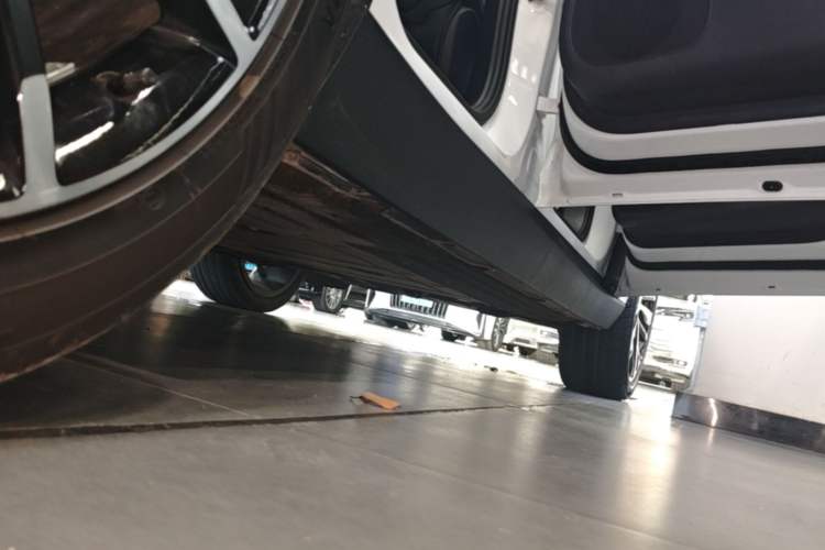 Used Leapmotor C16 2024 Range-Extended 200 Luxury Edition Right Side Sill