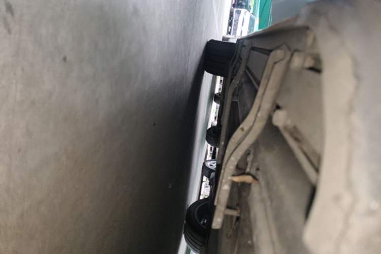 Used Leapmotor C16 2024 Range-Extended 200 Luxury Edition Right Side Sill