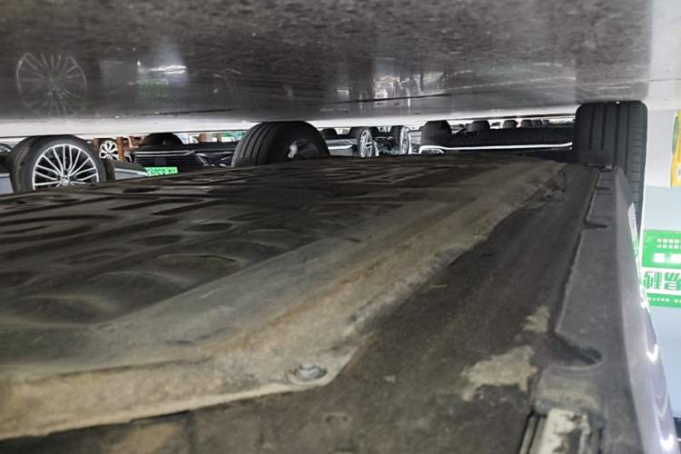 Used Leapmotor C16 2024 Pure Electric 520 Deluxe Edition Right Side Sill
