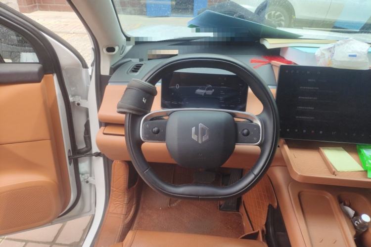 Used Leapmotor C16 2024 Range-Extended 200 Luxury Edition Steering Wheel