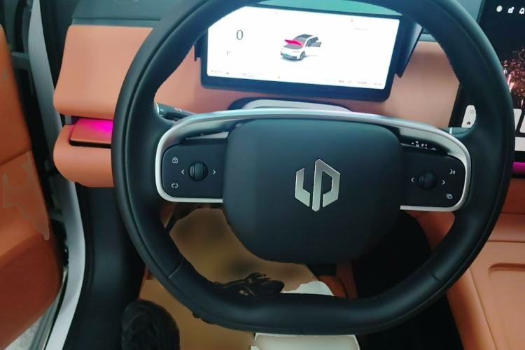 Used Leapmotor C16 2024 Range-Extended 200 Luxury Edition Steering Wheel