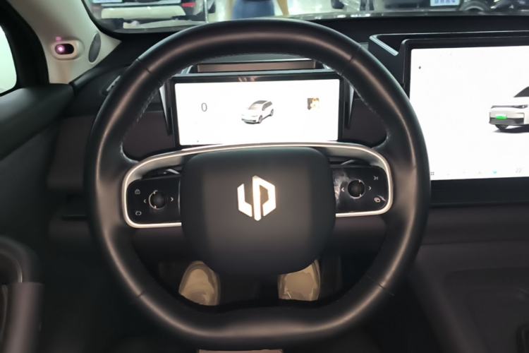 Used Leapmotor C16 2024 Range-Extended 200 Luxury Edition Steering Wheel