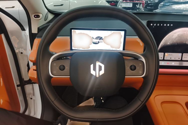 Used Leapmotor C16 2024 Range-Extended 200 Luxury Edition Steering Wheel
