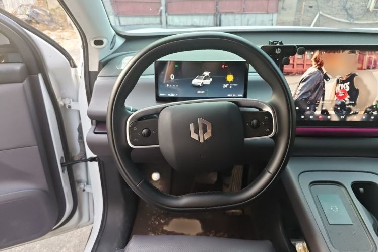 Used Leapmotor C16 2024 Pure Electric 520 Deluxe Edition Steering Wheel