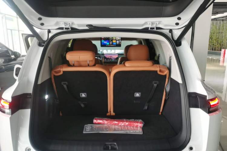 Used Leapmotor C16 2024 All-Electric 520 LiDAR Edition Trunk