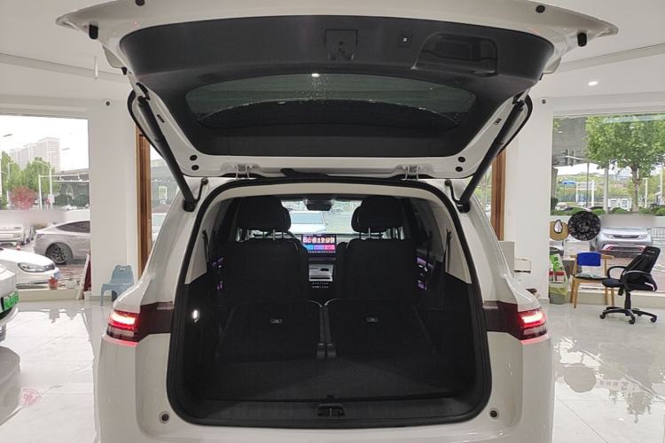 Used Leapmotor C16 2024 Range-Extended 200 Luxury Edition Trunk