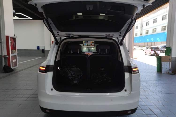 Used Leapmotor C16 2024 Range-Extended 200 Luxury Edition Trunk